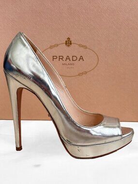 Prada Silver Metallic Leather Pumps sz 7 Pin Up Peep Toe Heels Platform Stiletto
